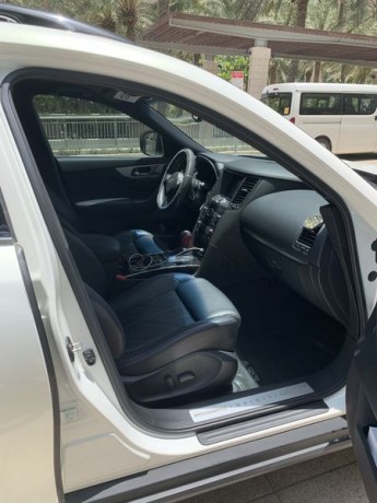 qx70s-perfect-condition-dealer-serviced-big-2