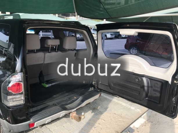 2009-pajero-3-doors-good-condition-big-6