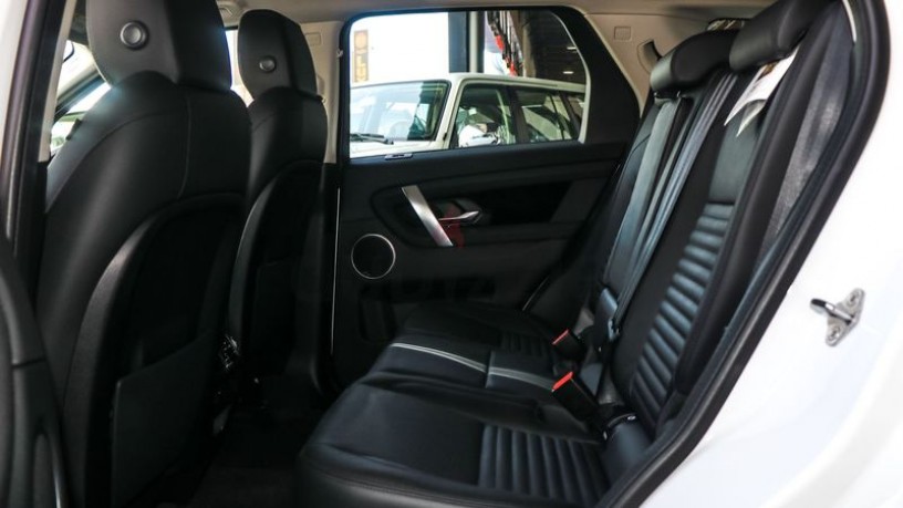 land-rover-discovery-sport-p200-2020-0km-gcc-warranty-from-al-tayer-big-4
