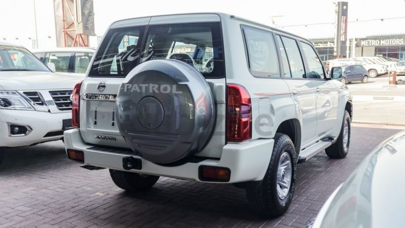 nissan-patrol-safari-2020-0km-warranty-from-arabian-automobiles-big-0
