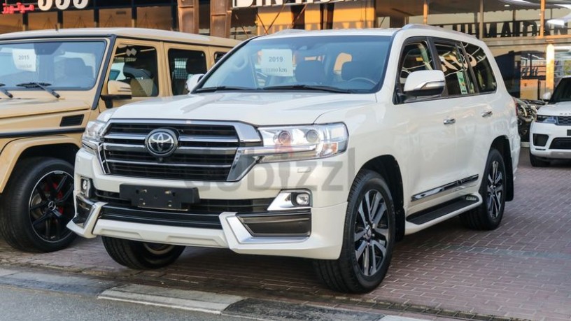 toyota-land-cruser-vxr-57-full-option-31000km-full-service-history-3-years-warranty-with-contract-s-big-9