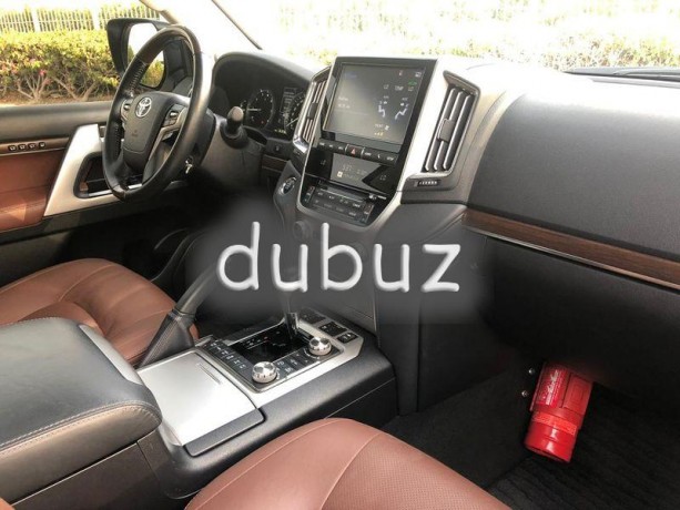 2019-land-cruiser-vxr-v8-57-full-option-radar-orgenal-pint-big-5