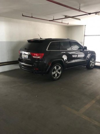 jeep-grand-cherokee-v8-limited-gcc-big-4