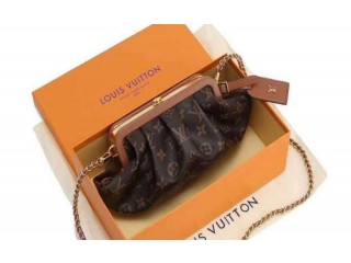 
                        brand ladies bag with delivery                                            