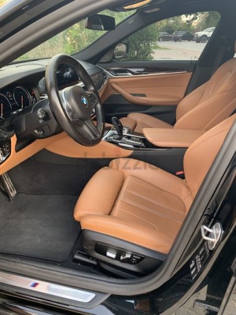 bmw-540i-m-sport-2017-top-of-the-line-under-warranty-service-contract-till-april-2022-big-3