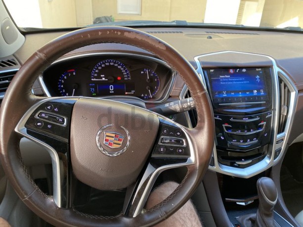 lady-driven-srx-very-low-mileage-big-4