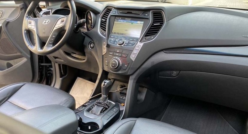santa-fe-v6-33l-4-wd-7-seats-full-options-big-3