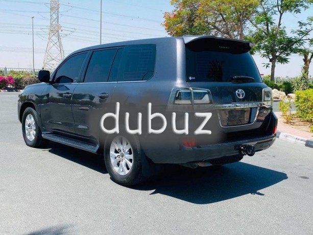 toyota-land-cruiser-vxr-v8-57l-gcc-khlyjy-big-4