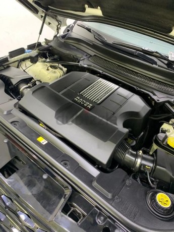 range-rover-sport-v8-supercharged-big-1