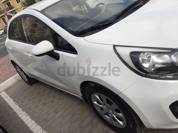 kia-rio-hb-2014-white-low-milage-16500aed-only-big-4