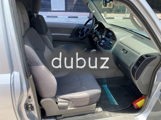 2007-mitsubishi-pajero-3-door-big-6