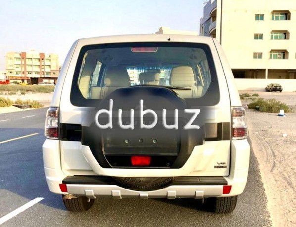mitsubishi-pajero-gls-35-2016-gcc-original-paint-big-17