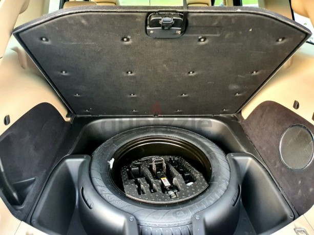 jeep-grand-cherokee-gcc-v8-hemi-no1-full-service-big-5