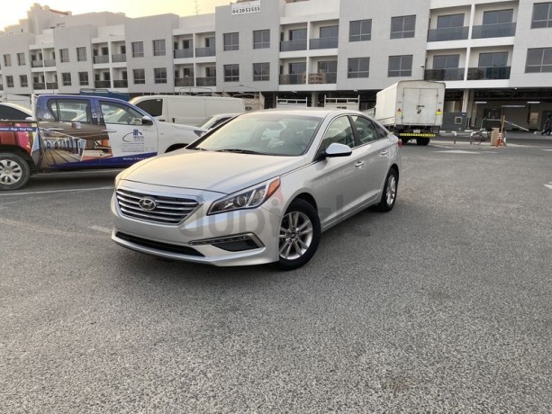 hyundai-soanata-silver-2015-clean-and-in-very-good-condition-big-4