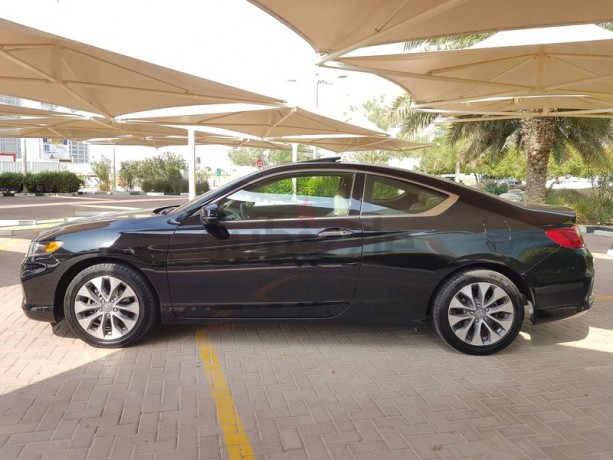 2013-honda-accord-in-immaculate-condition-big-12
