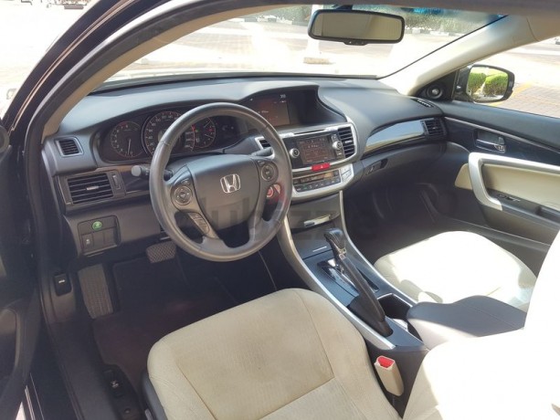 2013-honda-accord-in-immaculate-condition-big-11