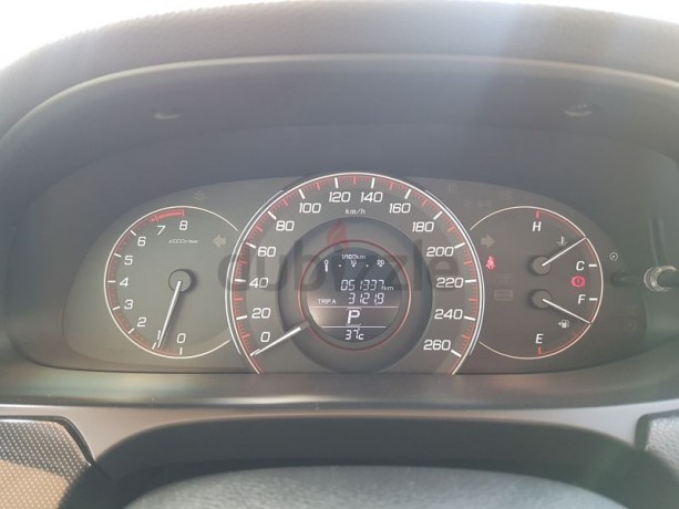 2013-honda-accord-in-immaculate-condition-big-5