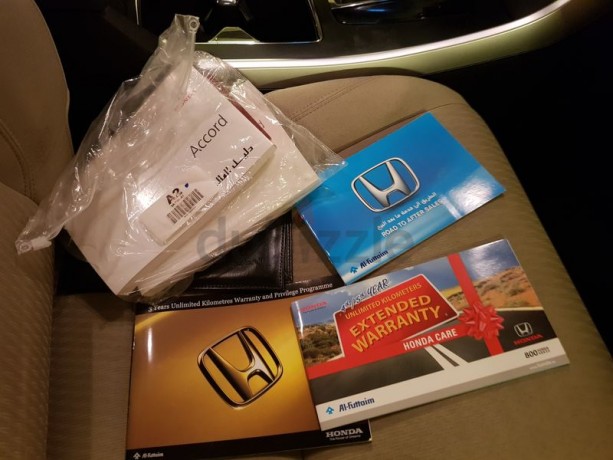 2013-honda-accord-in-immaculate-condition-big-0