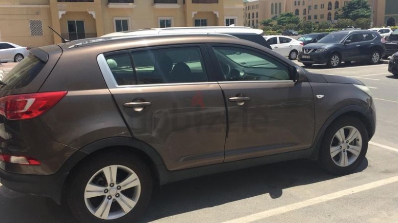 kia-sportage-2014-low-km-accident-free-original-paint-new4-tyres-new-battery-30000aed-urgent-sale-big-0