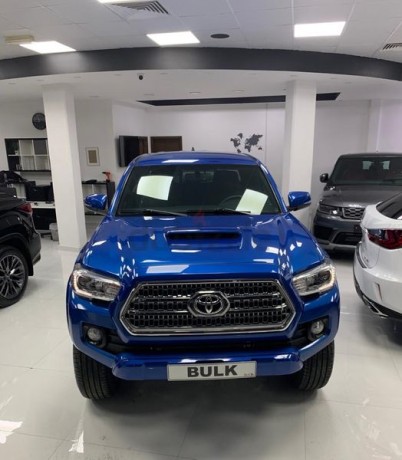 toyota-tacoma-trd-2019-under-warranty-free-service-aed-2233-month-0-dp-big-9