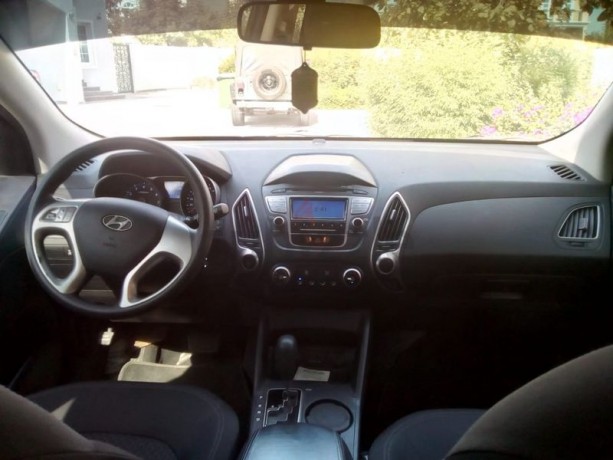 4x4-hyundai-tucson-2014gccblack-coloraccident-free-big-7