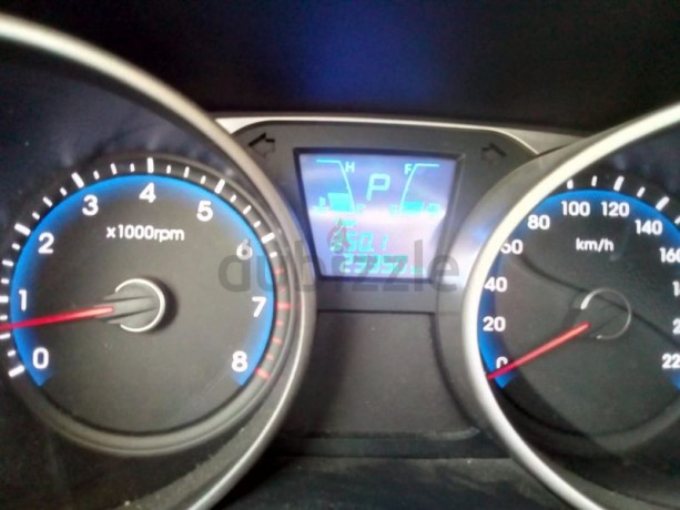 4x4-hyundai-tucson-2014gccblack-coloraccident-free-big-0