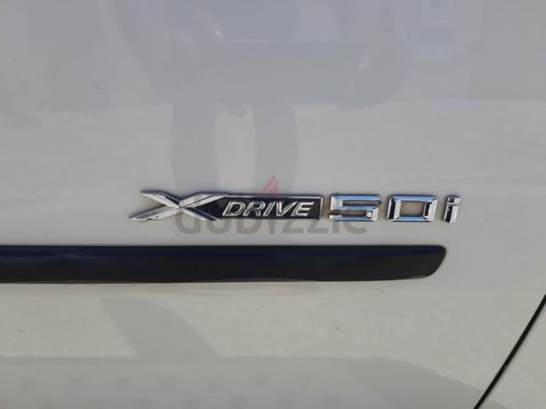 2013-bmw-x5v850x-drive-gcc-big-13