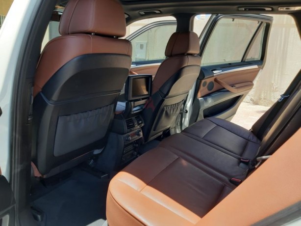 2013-bmw-x5v850x-drive-gcc-big-8