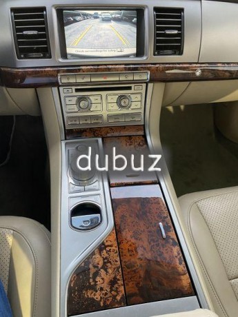 jaguar-xf-2011-model-gcc-big-2
