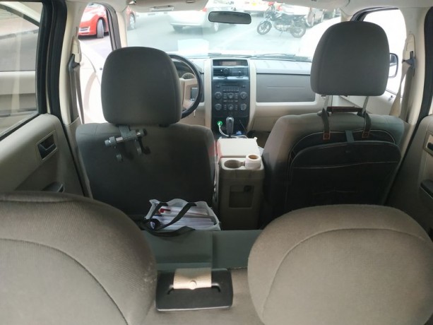 ford-escape-v6-44-cruise-control-alloy-wheels-indian-owner-big-4