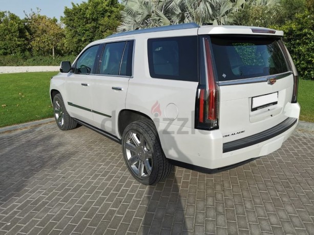 2017-escalade-premium-under-warranty-big-11