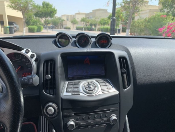 2013-nissan-370z-gcc-only-81000km-big-5