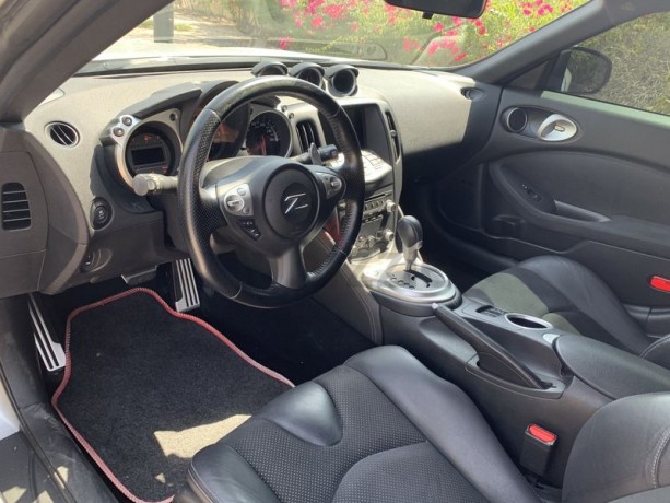 2013-nissan-370z-gcc-only-81000km-big-3