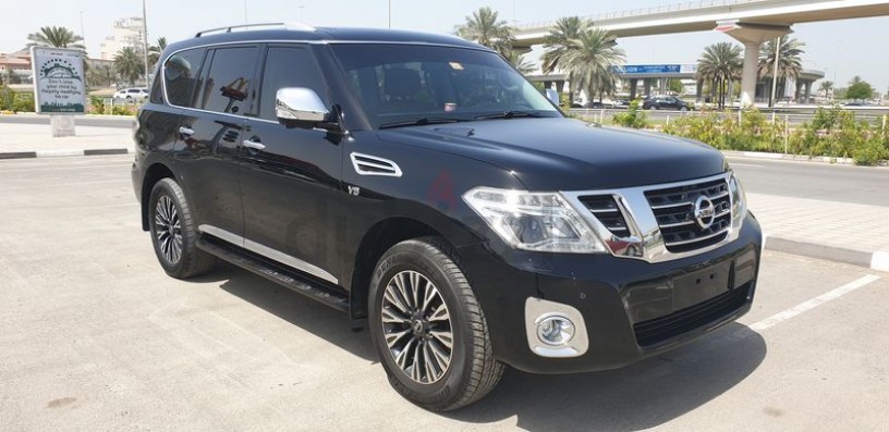 2015-nissan-patrol-se-platinum-lady-owned-in-the-palm-jumeirah-big-10