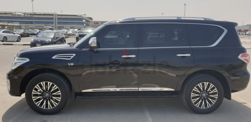 2015-nissan-patrol-se-platinum-lady-owned-in-the-palm-jumeirah-big-8