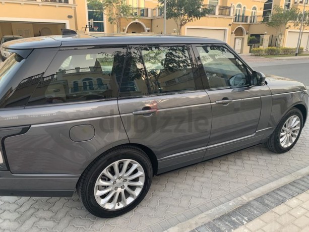 range-vouge-2019-5-years-warranty-and-contract-service-and-electric-side-steps-gcc-big-5