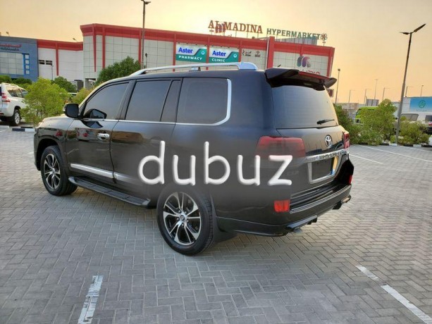 toyota-land-cruiser-2012-facelifted-2020-v6-gcc-in-excellent-condition-big-5