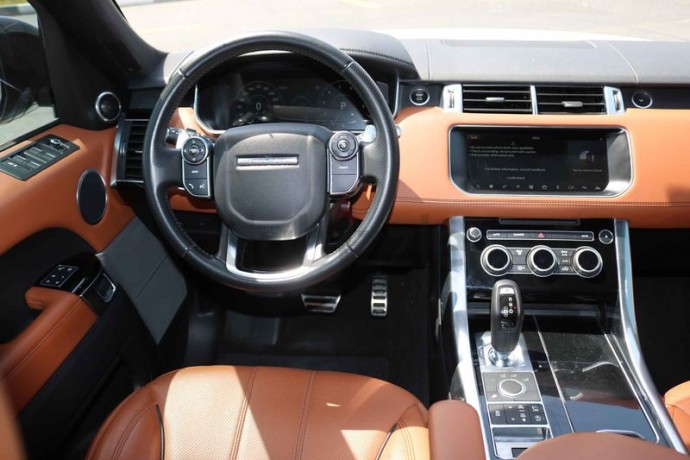 range-rover-sport-hse-v6-with-warranty-and-service-package-till-2022-big-2