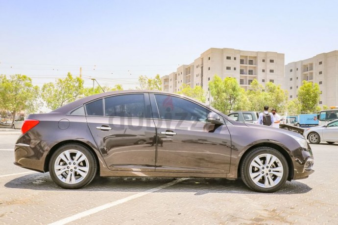 inspected-car-2016-chevrolet-cruze-lt-18l-full-chevrolet-service-history-warranty-gcc-specs-big-15
