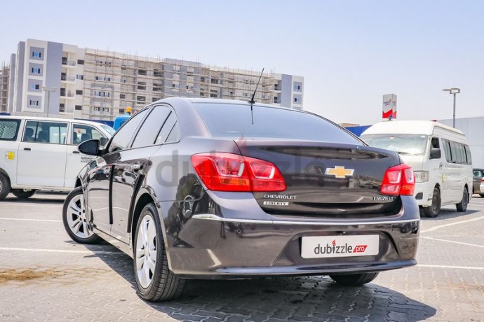 inspected-car-2016-chevrolet-cruze-lt-18l-full-chevrolet-service-history-warranty-gcc-specs-big-13