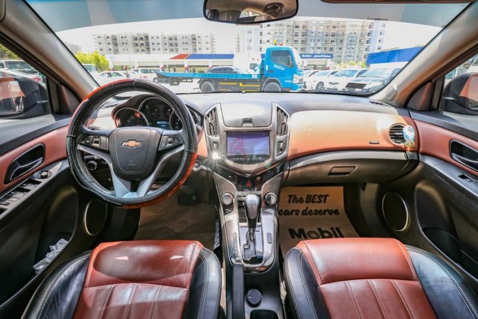 inspected-car-2016-chevrolet-cruze-lt-18l-full-chevrolet-service-history-warranty-gcc-specs-big-11