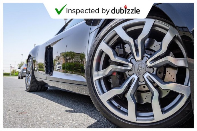 aed3361month-2014-audi-r8-sport-42l-full-audi-service-history-coupe-gcc-specs-big-6