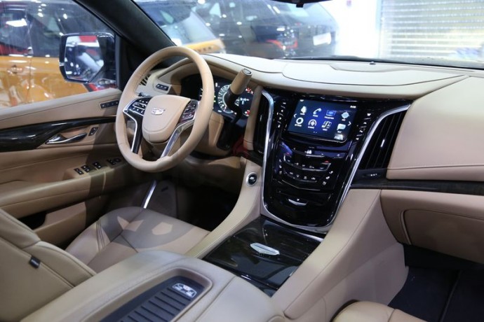 2019-cadillac-escalade-platinum-i-gcc-specs-i-warranty-and-service-contract-i-mint-condition-big-12