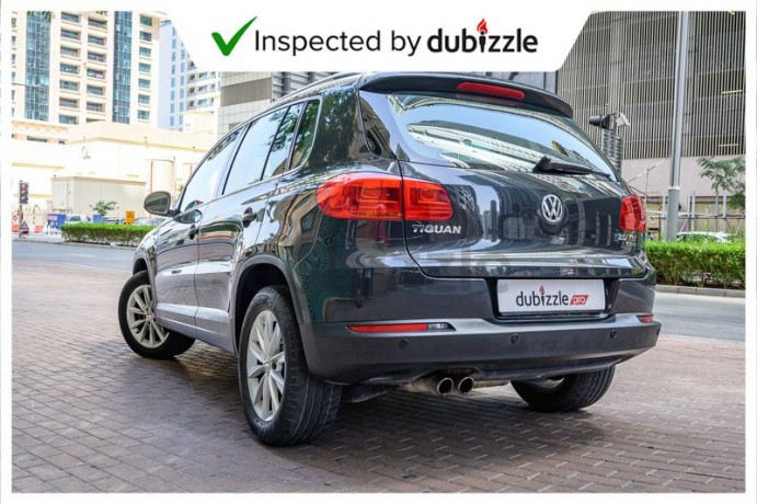 aed1049month-2015-volkswagen-tiguan-20l-full-volkswagen-service-history-gcc-specs-big-7