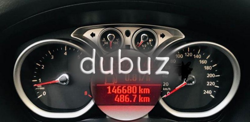 a-well-kept-ford-focus-2010-gcc-specs-less-km-with-alloy-wheel-sunroof-big-17