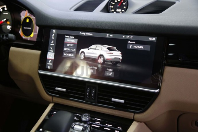 2020-brand-new-porsche-cayenne-coupe-22-inch-wheels-i-gcc-i-under-warranty-big-8