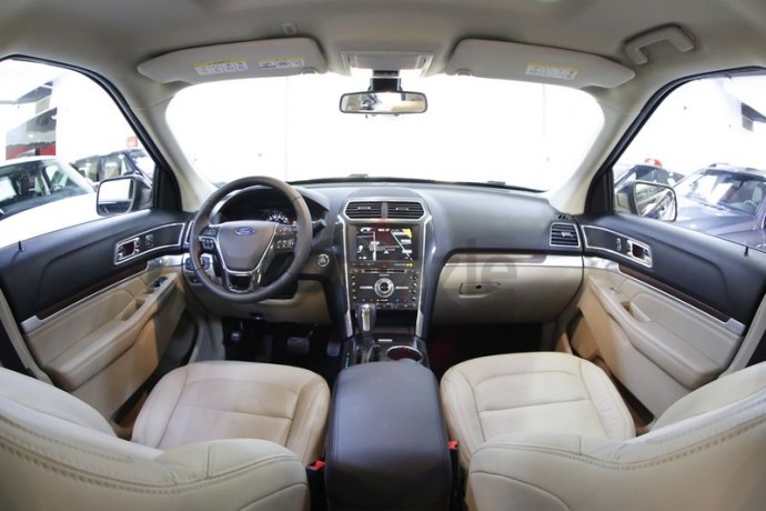 brand-new-2018-ford-explorer-limited-with-rear-entertainment-under-warranty-and-service-contract-big-0