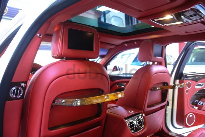 2016-mulsanne-speed-fully-loaded-gcc-fsh-refrigerator-i-diamond-stitch-i-luxury-compartment-big-7