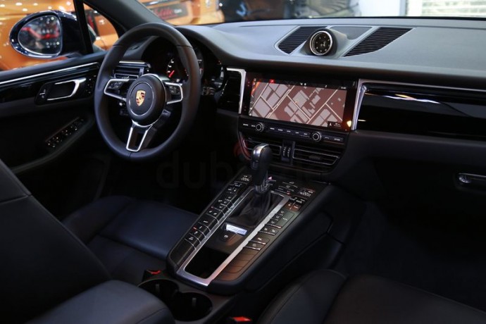 2019-brand-new-porsche-macan-s-under-warranty-big-8