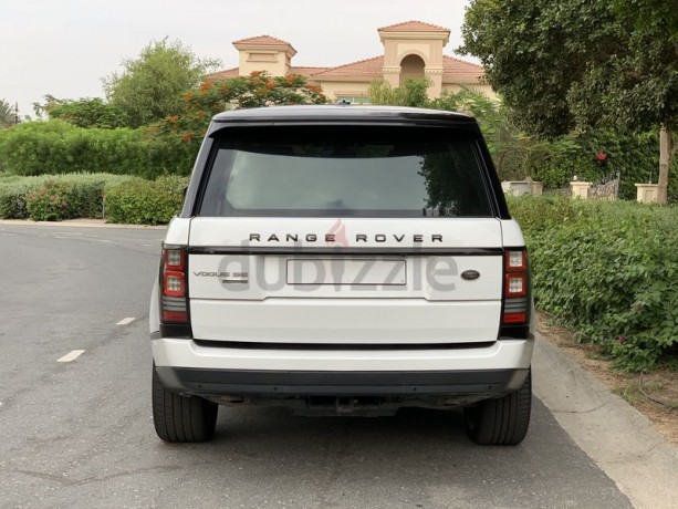 range-rover-vogue-se-black-edition-big-5